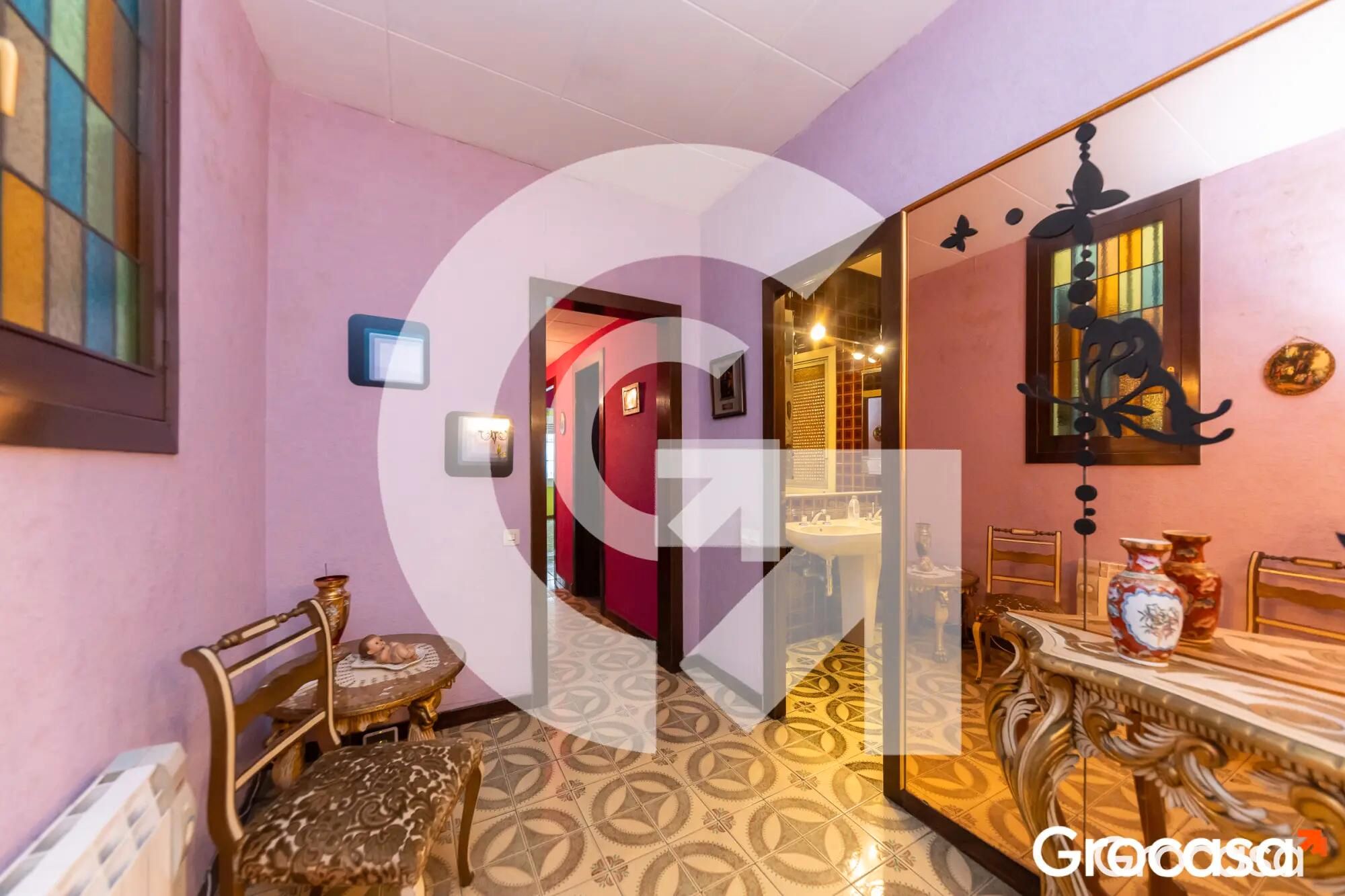 House or chalet for sale in L'Hospitalet de Llobregat  with Heating, Terrace and Oven