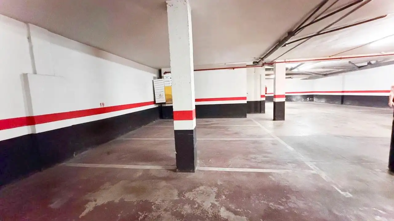 Parking of Flat for sale in Albuixech  with Air Conditioner, Heating and Balcony