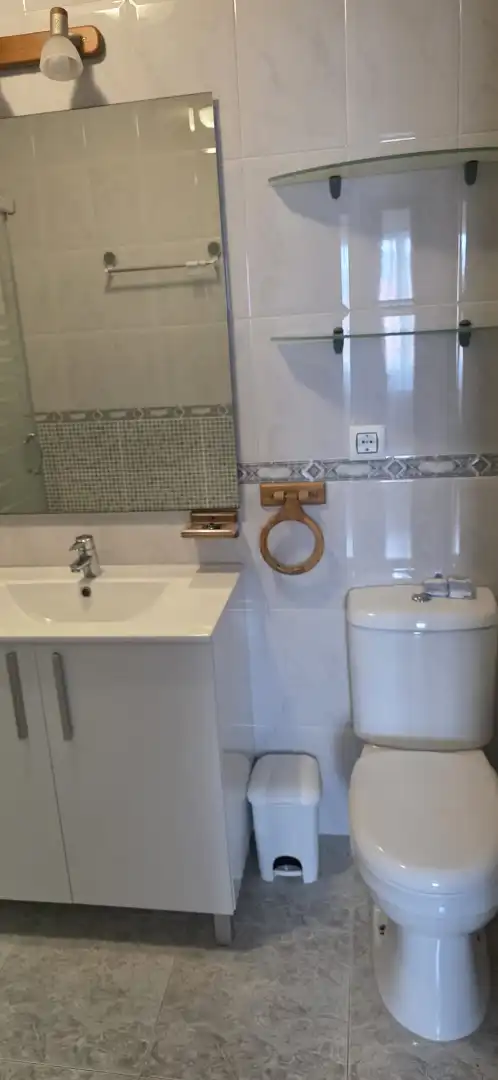 Baño de Ático en venta en Meruelo con Calefacción, Amueblado y Horno