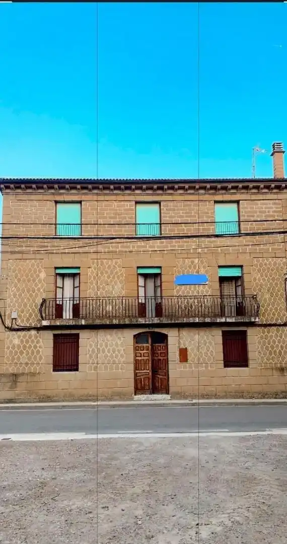 Vista exterior de Casa o xalet en venda en Luna