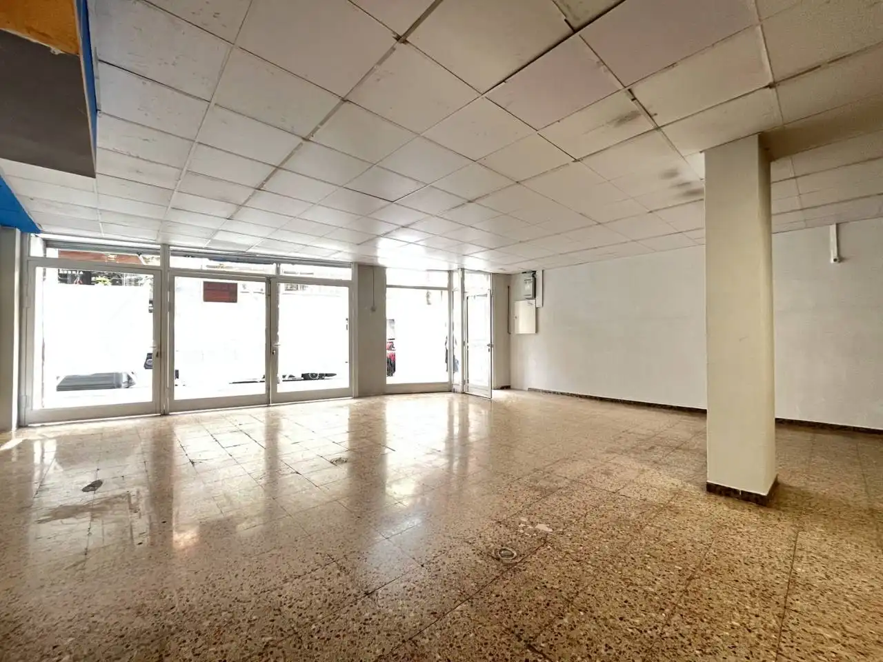 Geschaftsraum zur Miete in Calle Riera Blanca, 52, La Torrassa
