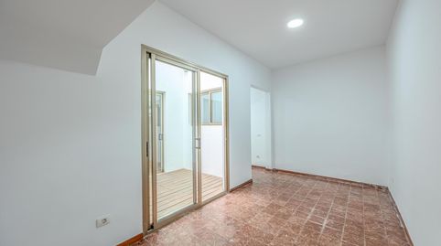 Foto 4 de Planta baixa en venda a Calle Lucas Fernández Navarro, Santa Catalina - Canteras, Las Palmas de Gran Canaria