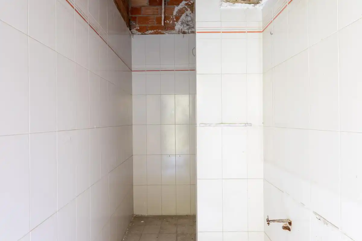 Bany de Casa o xalet en venda en Tavernes Blanques amb Calefacció, Terrassa i Balcó