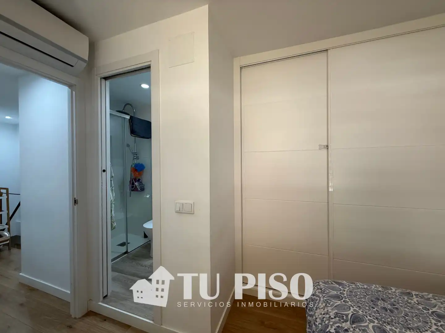 Piso en venta en Madrid con Aire acondicionado, Calefacción y Amueblado