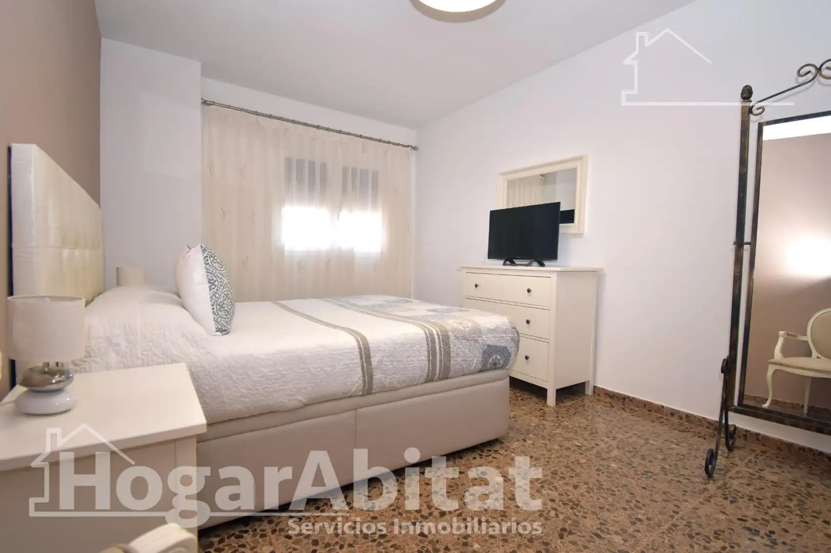 Bedroom of Attic for sale in Torrent  with Air Conditioner, Heating and Terrace