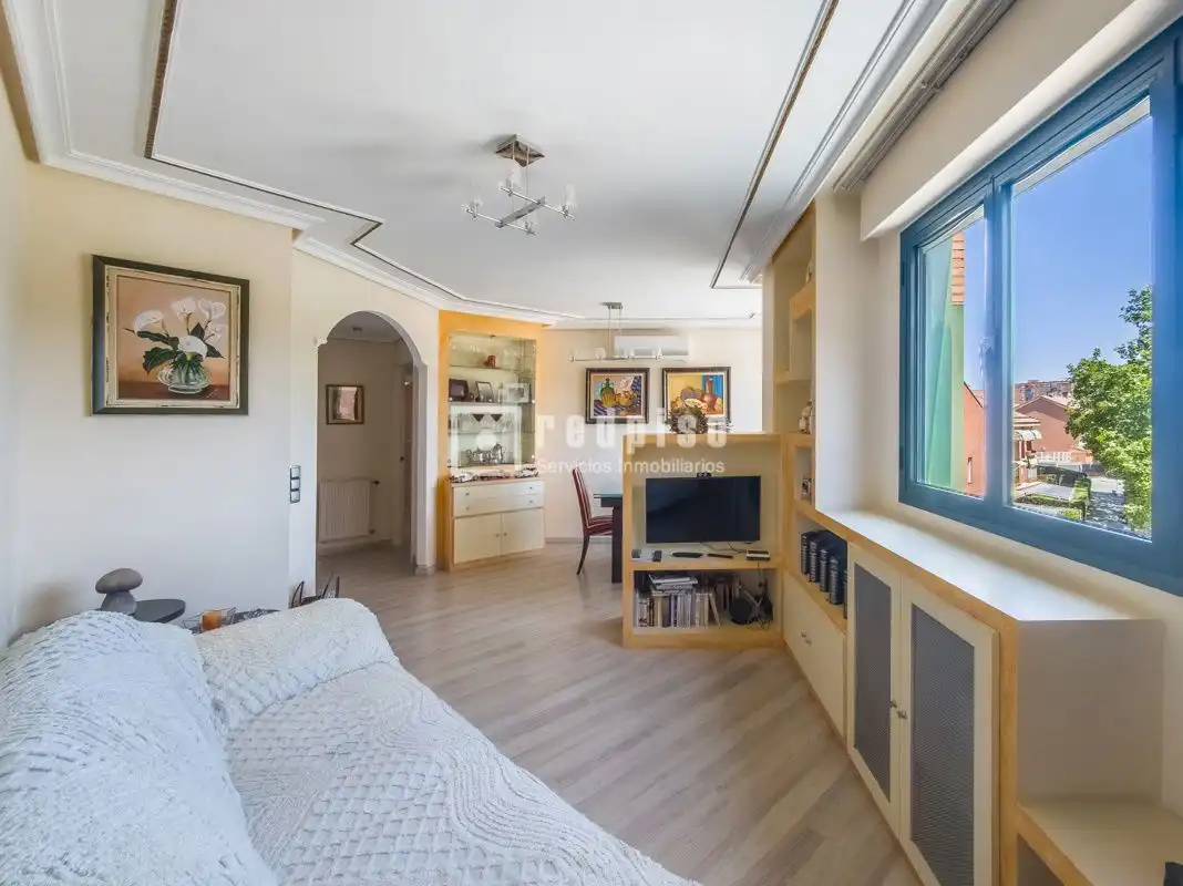 Habitación de Piso en venta en Alcorcón con Calefacción, Jardín privado y Trastero