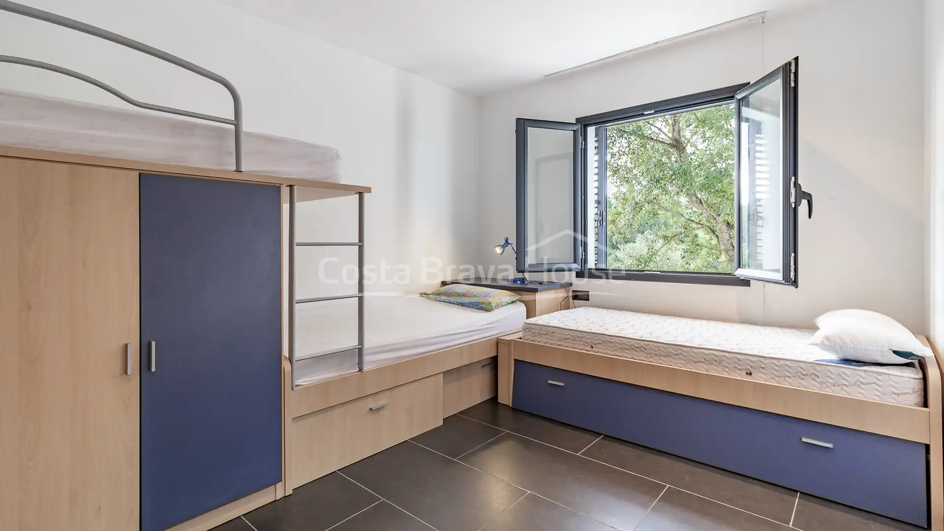 House with pool for sale in Carrer Joan Amades, imagen 43