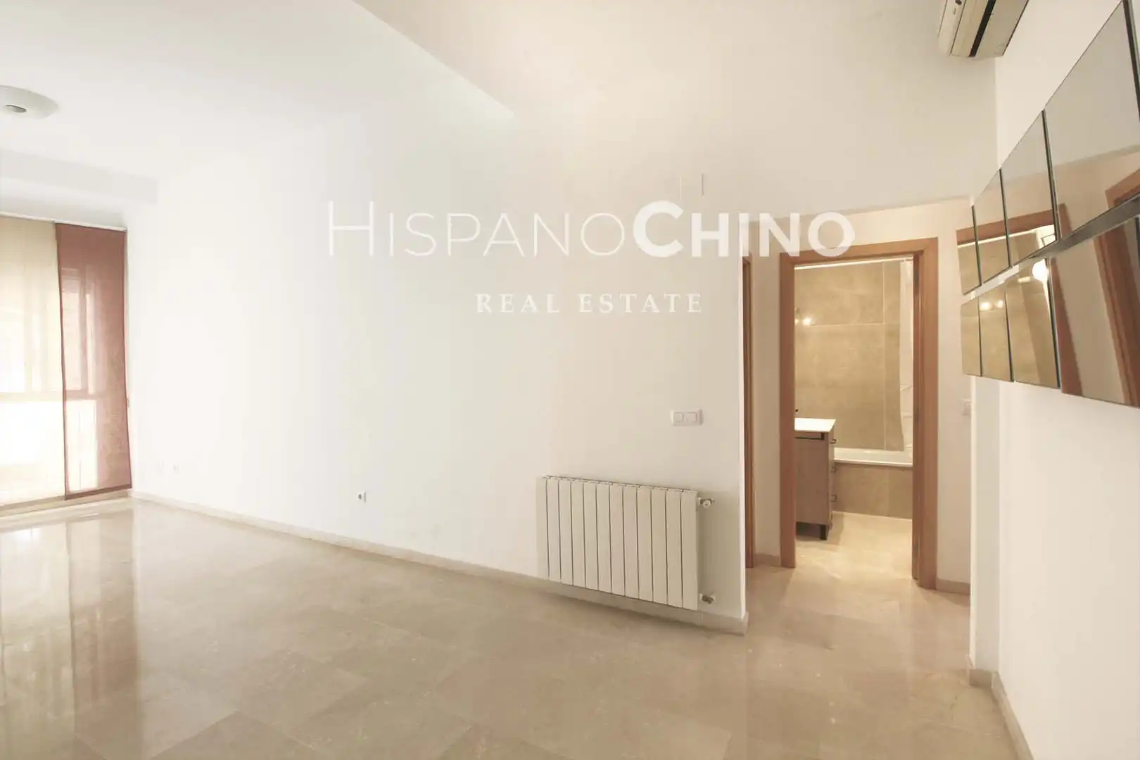 Sala d'estar de Apartament en venda en Valencia amb Aire condicionat, Calefacció i Forn