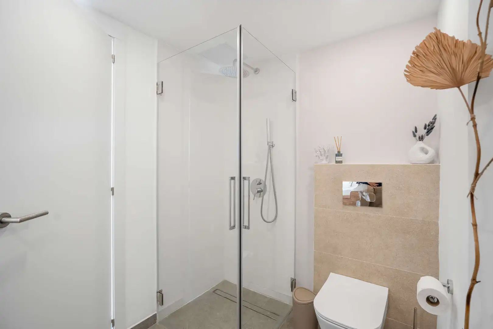 Bathroom of Flat for sale in  Palma de Mallorca  with Air Conditioner, Terrace and Furnished