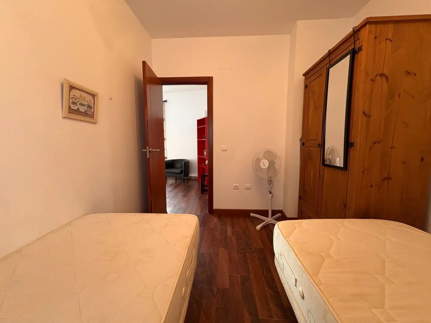 Dormitori de Casa adosada en venda en Puebla de Guzmán amb Aire condicionat, Calefacció i Traster