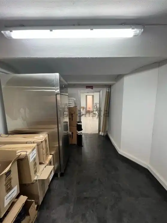 Local comercial en traspàs a Eixample, imagen 4