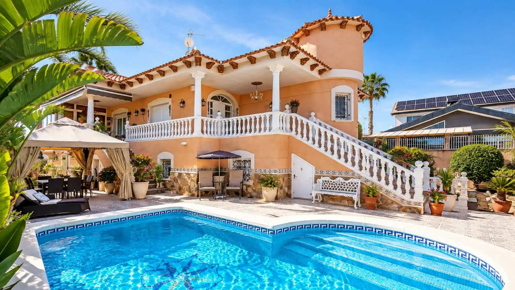 Casa con piscina en venta en Benferri