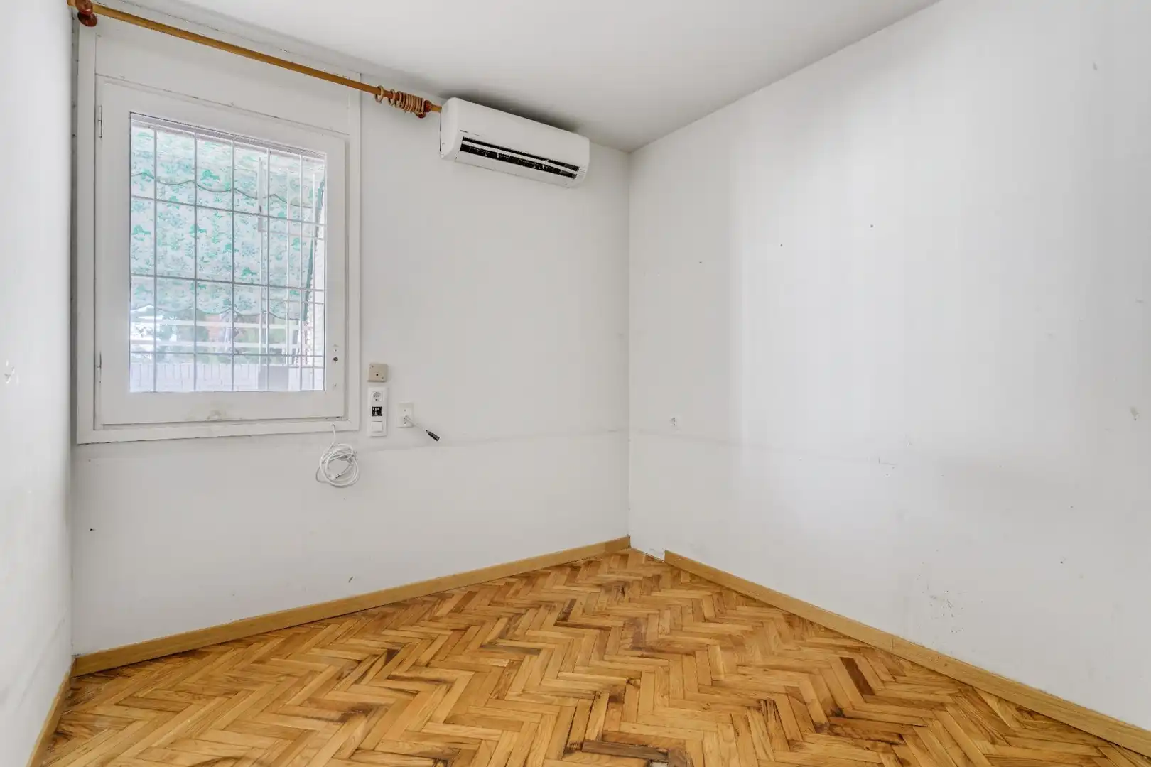 Schlafzimmer von Maisonette zum Verkauf in Barcelona mit Klimaanlage, Parkett und Terrasse