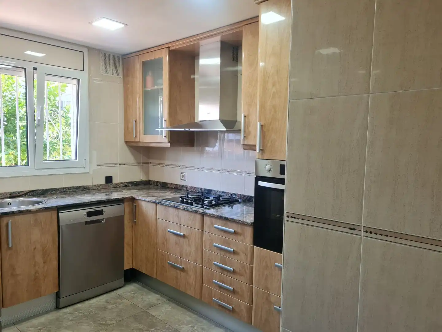 Terraced house with garden for sale in Ave Gerona 48, imagen 9