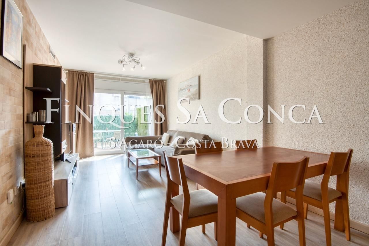 Living room of Single-family semi-detached for sale in Castell d'Aro, Platja d'Aro i s'Agaró  with Air Conditioner, Heating and Furnished