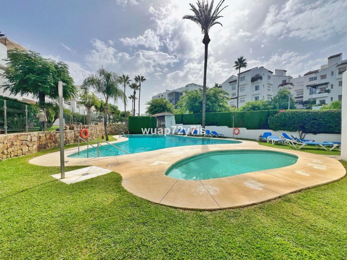 Piscina de Apartament en venda en Torreblanca amb Aire condicionat, Jardí privat i Terrassa