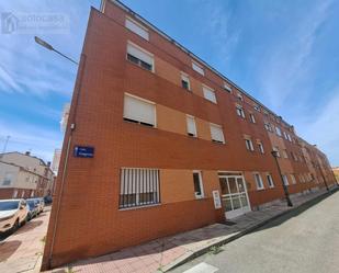 Vista exterior de Pis en venda en Santovenia de Pisuerga amb Calefacció i Traster