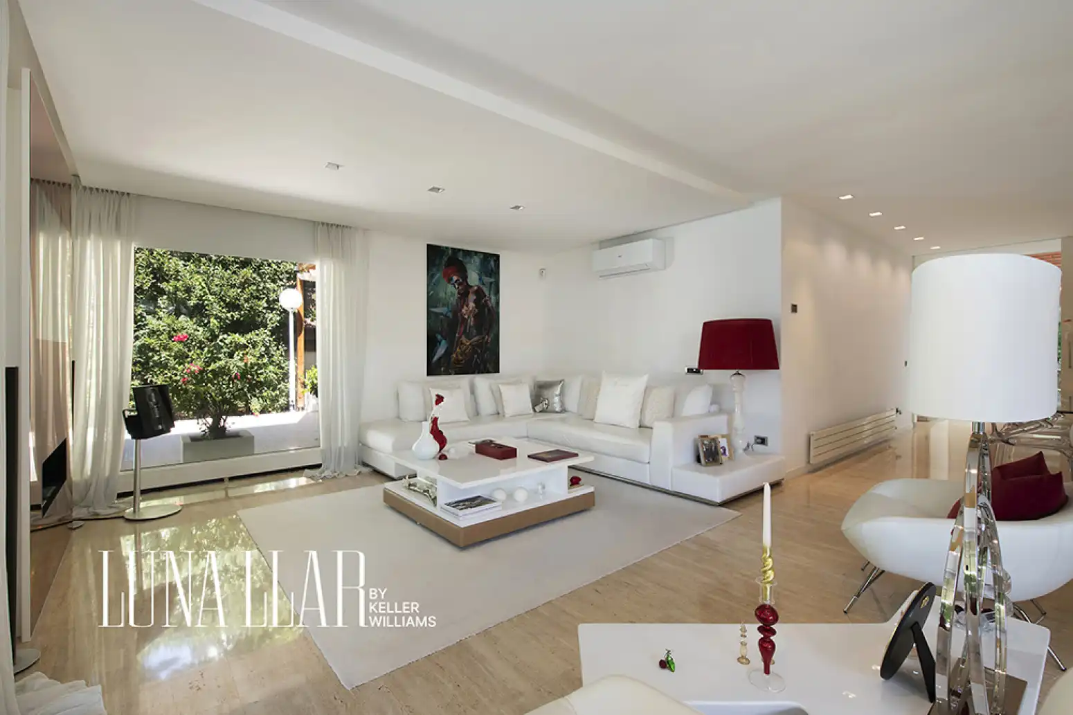 Living room of Houses for sale in Castelldefels  with Swimming Pool
