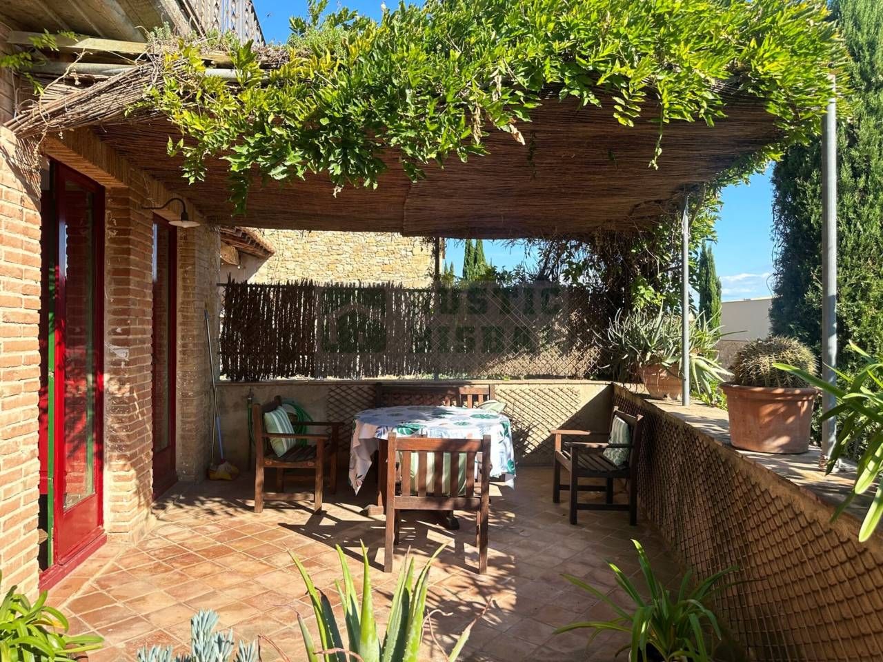 Terrassa de Finca rústica en venda en Forallac amb Terrassa