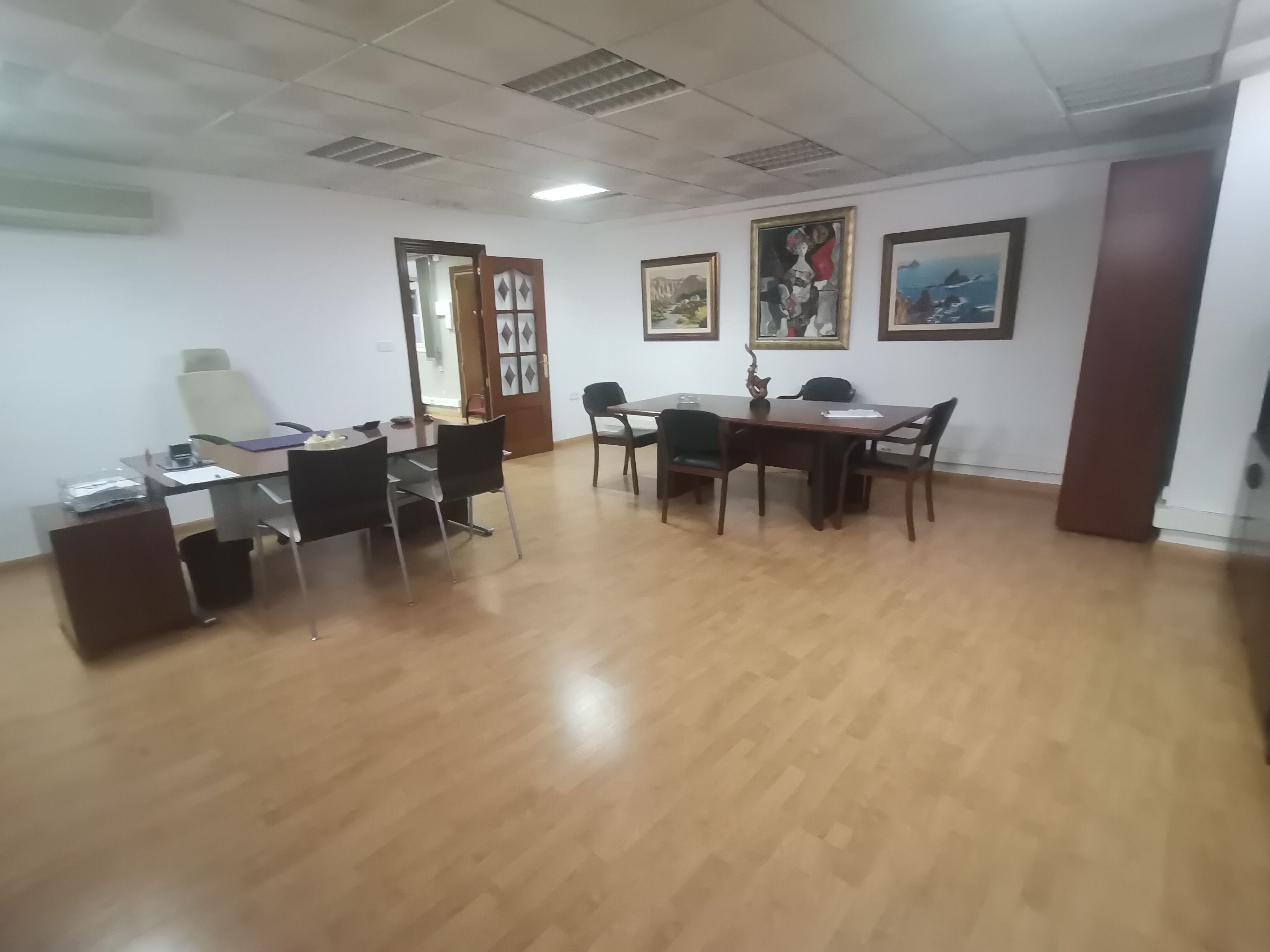 Oficina en venda en  Almería Capital amb Aire condicionat, Calefacció i Moblat
