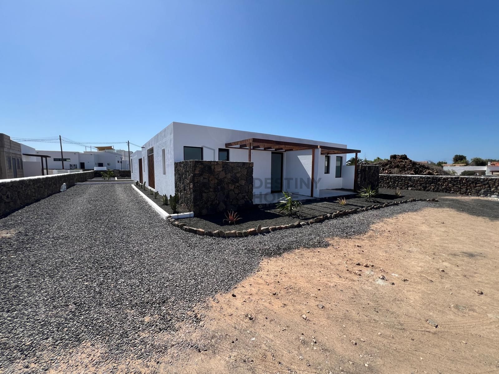Exterior view of House or chalet for sale in La Oliva  with Storage room and Swimming Pool