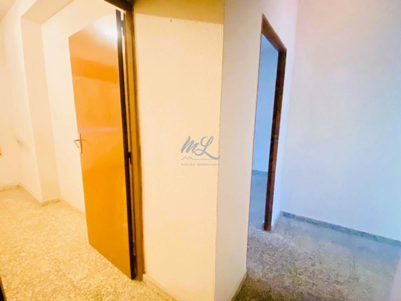 Flat for sale in  Toledo Capital  with Terrace