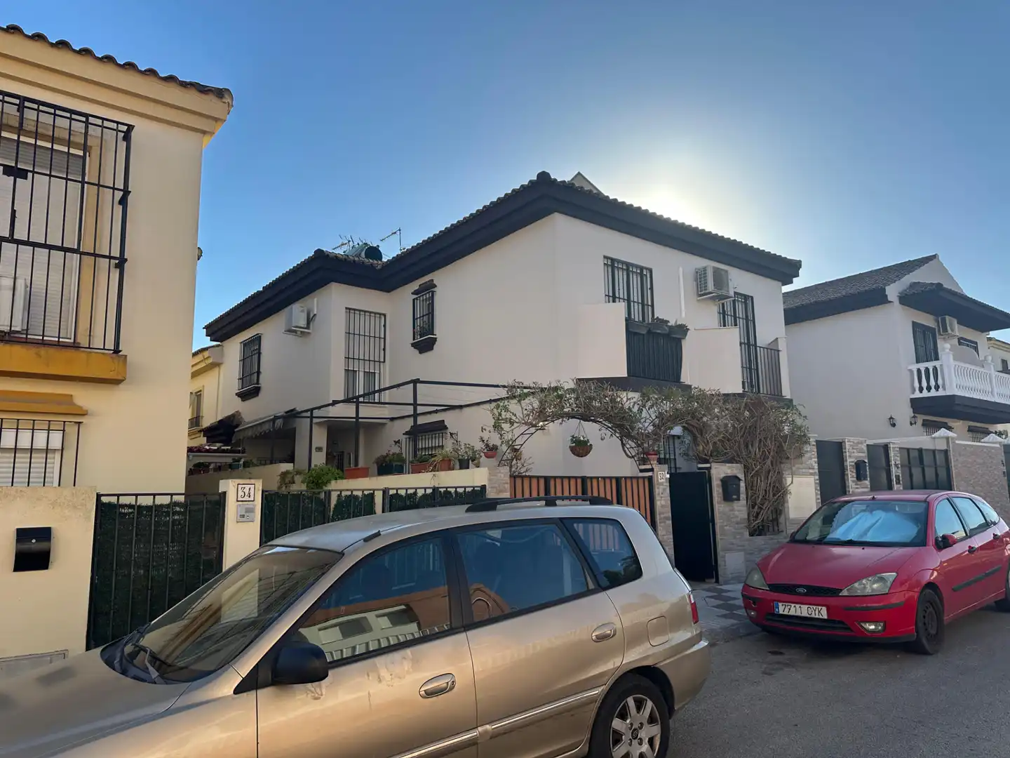 Vista exterior de Casa o chalet en venta en Alcalá del Río con Aire acondicionado, Jardín privado y Amueblado