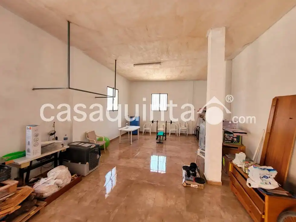 Edifici en venda a C. Pablo Picasso, Catral