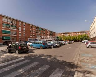Exterior view of Flat for sale in  Granada Capital