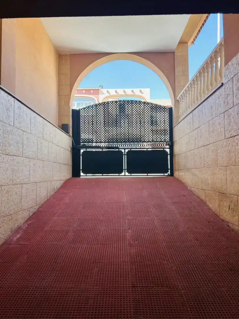 Casa o xalet en venda en Huércal de Almería amb Aire condicionat i Balcó