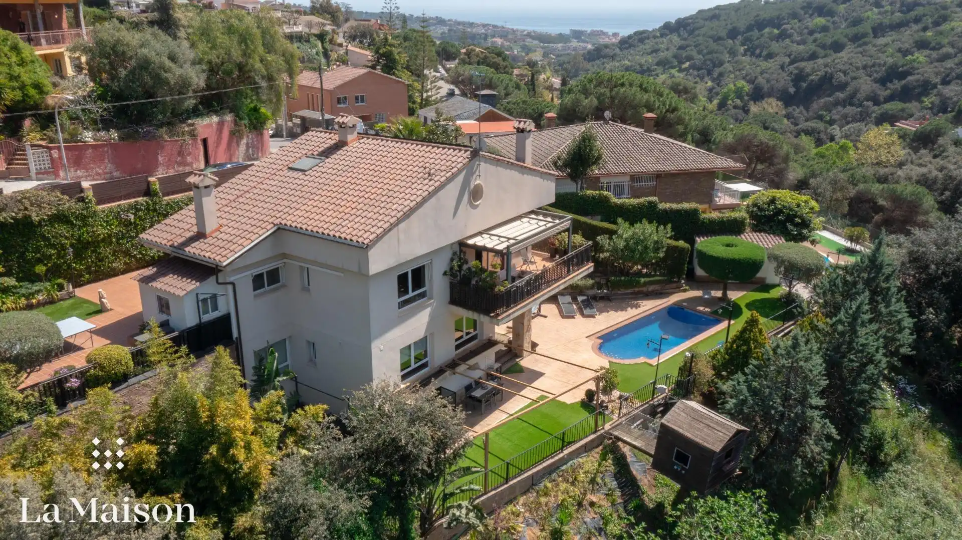 Vista exterior de Casa o chalet en venta en Alella con Aire acondicionado, Calefacción y Jardín privado