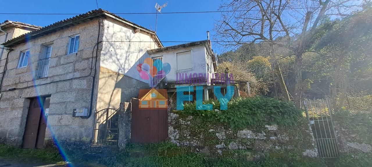 Exterior view of House or chalet for sale in Ourense Capital   with Heating and Private garden
