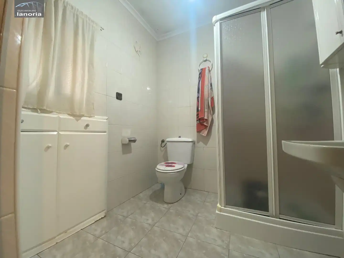 Bany de Casa o xalet en venda en Albacete amb Jardí privat, Terrassa i Piscina