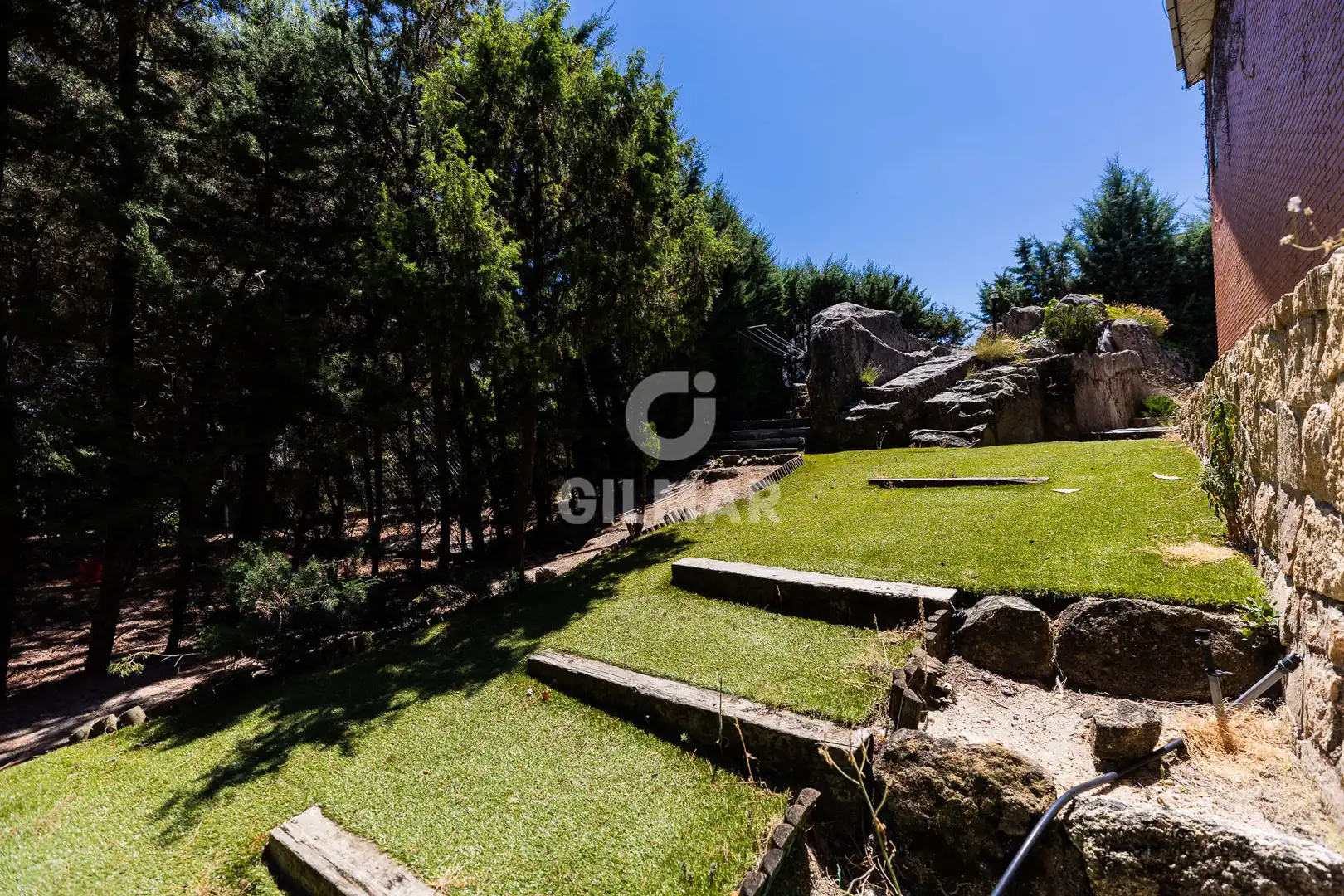 Jardí de Casa o xalet en venda en Hoyo de Manzanares amb Calefacció, Jardí privat i Piscina