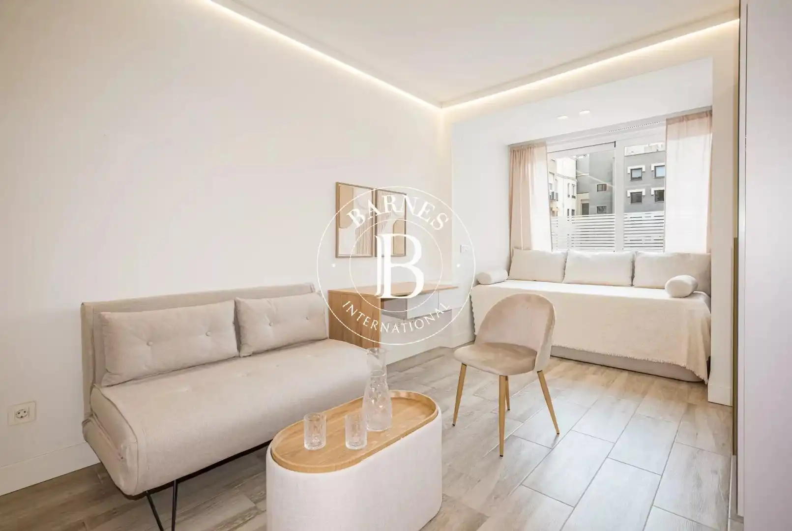 Sala de estar de Estudio de alquiler en Madrid con Aire acondicionado, Calefacción y Amueblado