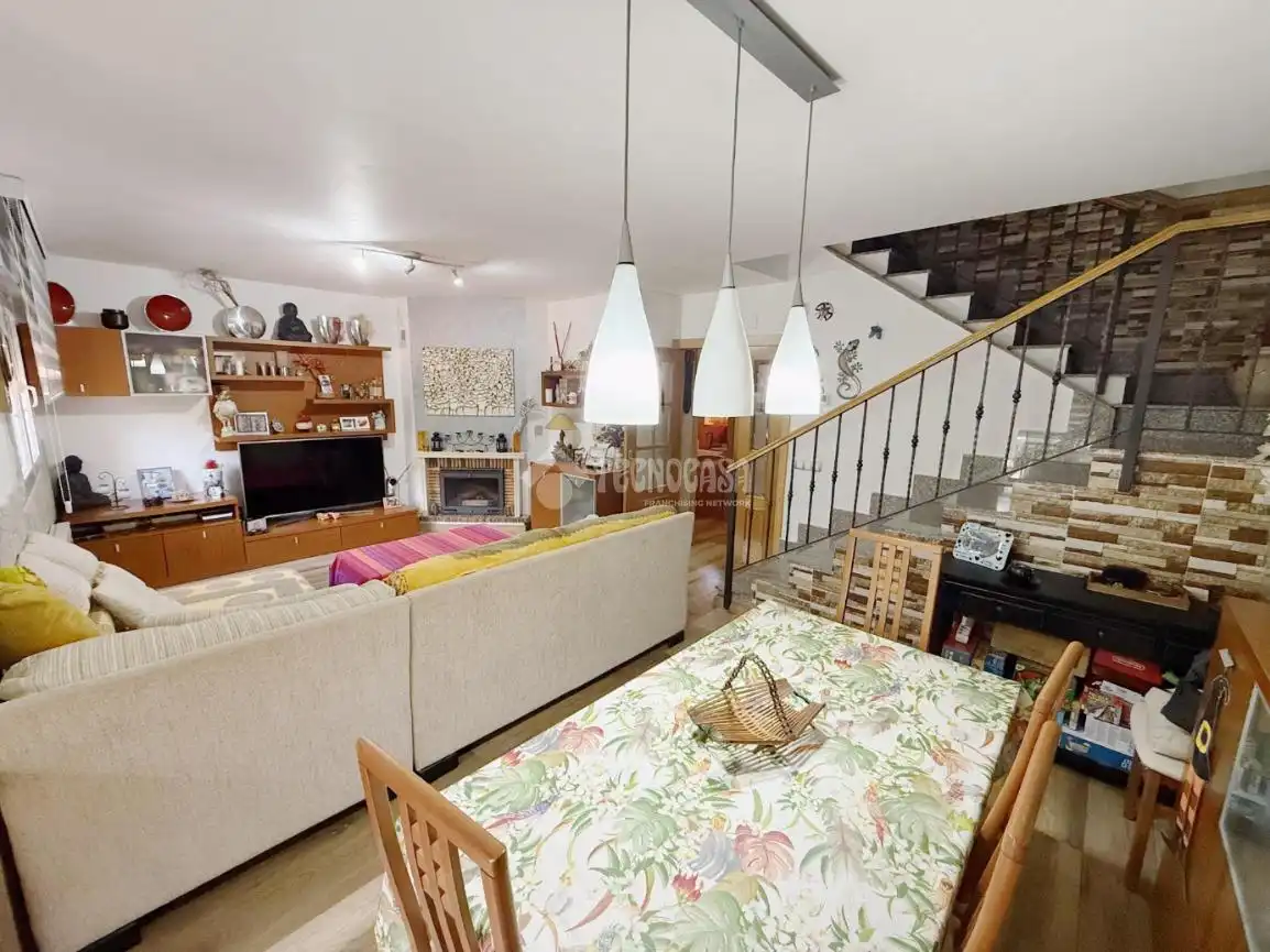 Sala de estar de Casa adosada en venta en Seseña