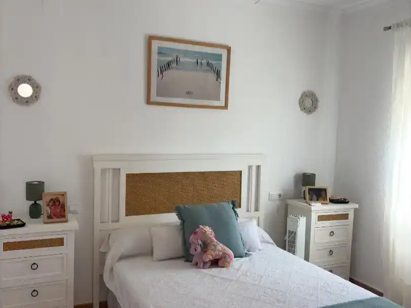 Schlafzimmer von Wohnung zur Miete in Isla Cristina mit Klimaanlage, Schwimmbad und Balkon