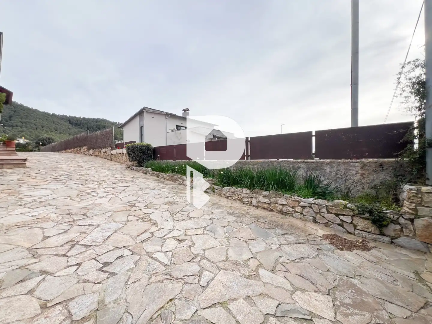 Vista exterior de Casa o xalet en venda en Vallirana amb Aire condicionat, Calefacció i Jardí privat