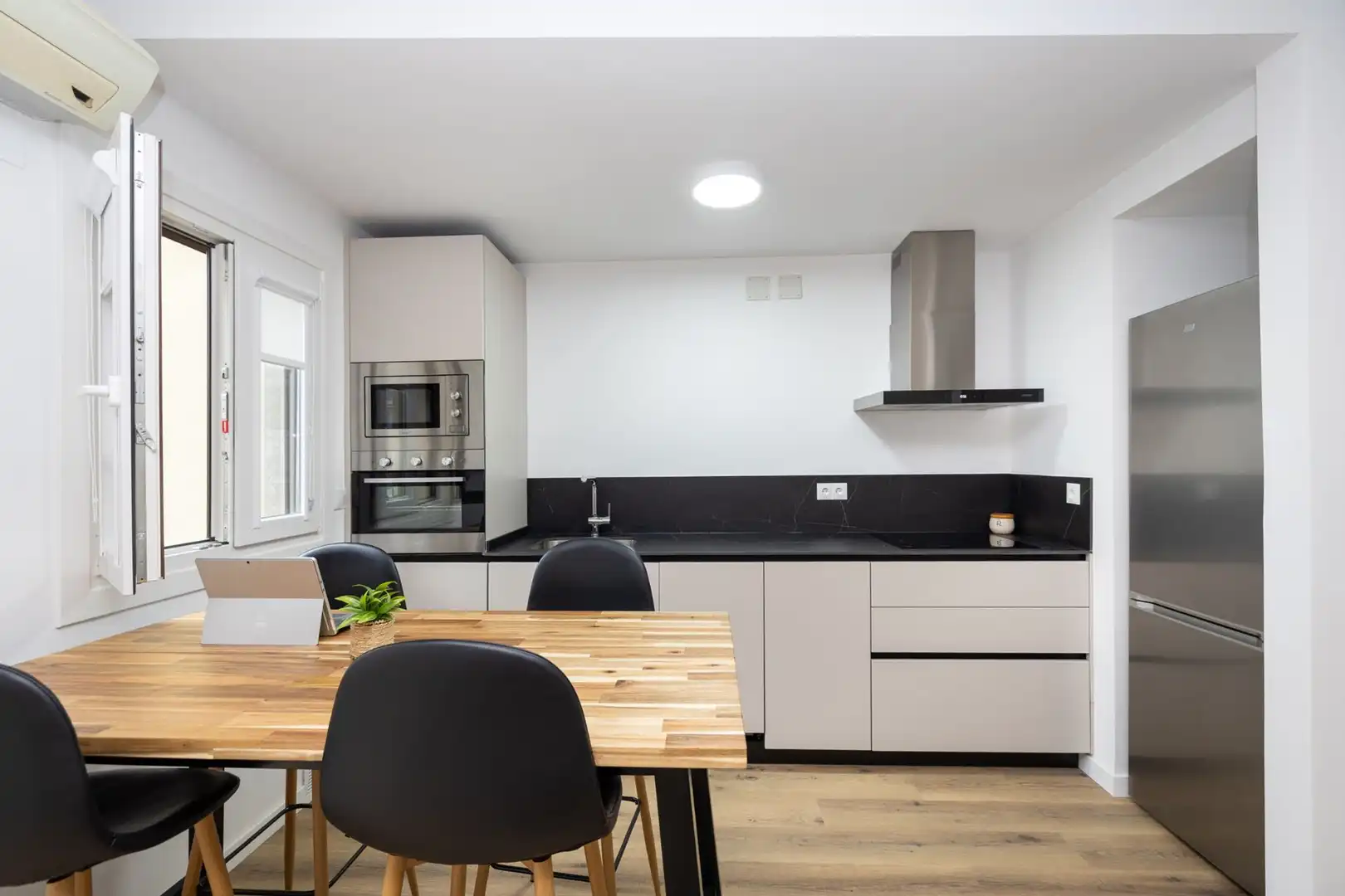Küche von Maisonette zum Verkauf in Salobreña mit Klimaanlage, Heizung und Terrasse