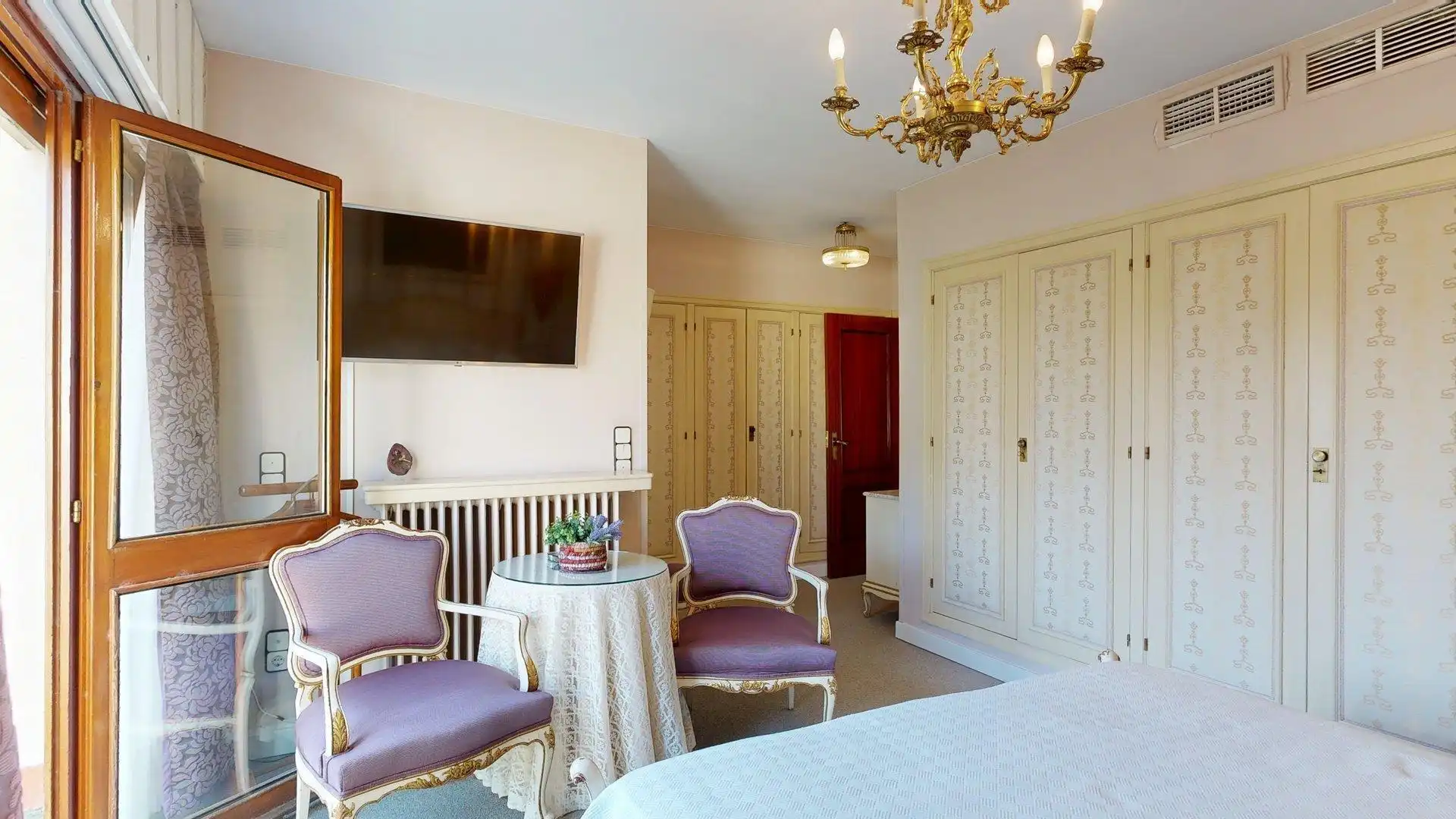 Habitación de Casa o chalet en venta en Zaragoza con Aire acondicionado, Calefacción y Jardín privado