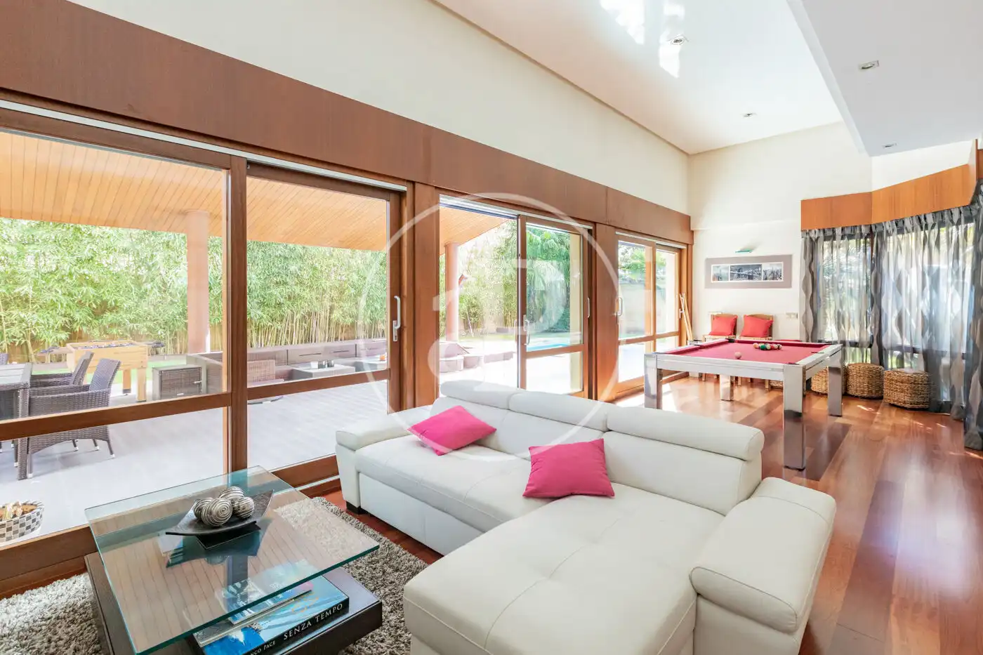 Sala de estar de Casa o chalet en venta en Madrid con Aire acondicionado, Calefacción y Jardín privado