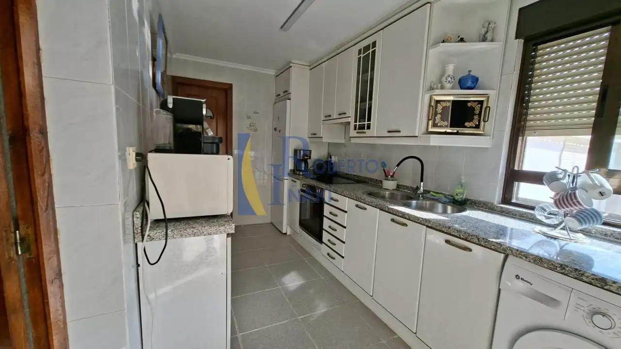 Casa con jardín en venta en Villamañán, imagen 2