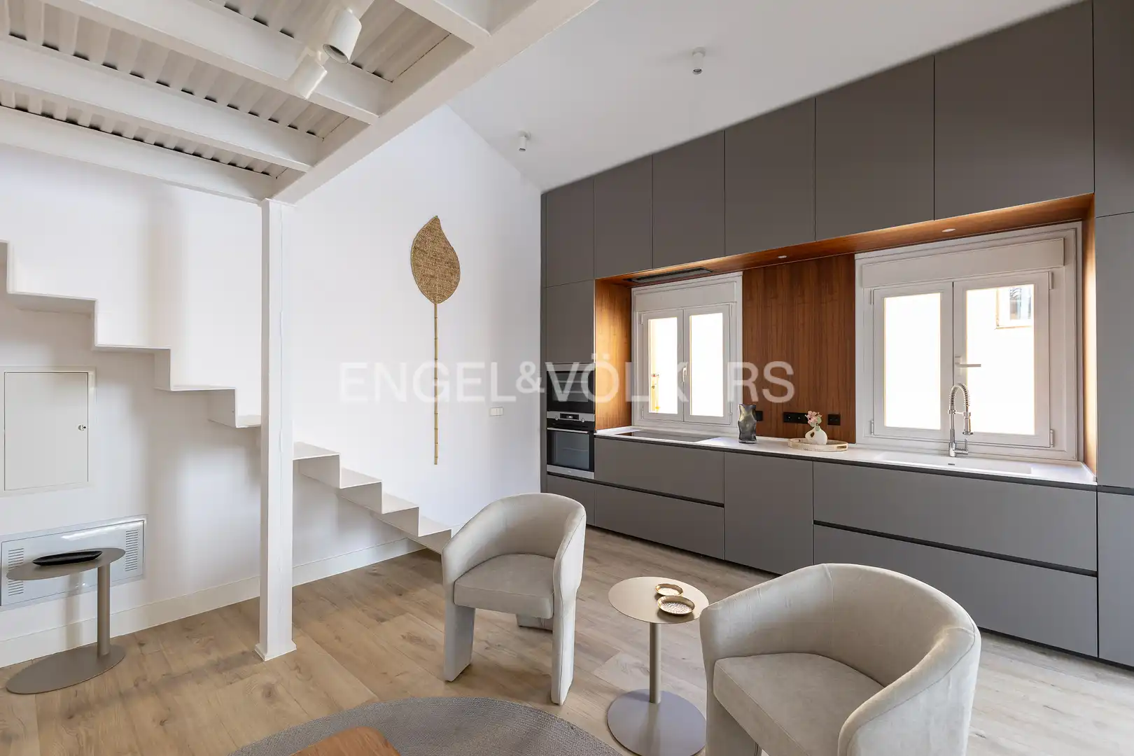 Living room of Attic for sale in Madrid  with Air Conditioner, Heating and Parquet flooring