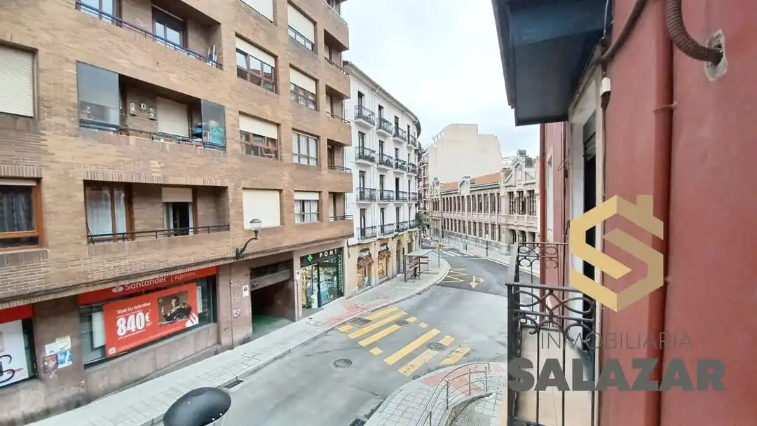 Exterior view of Flat for rent in Uribarri