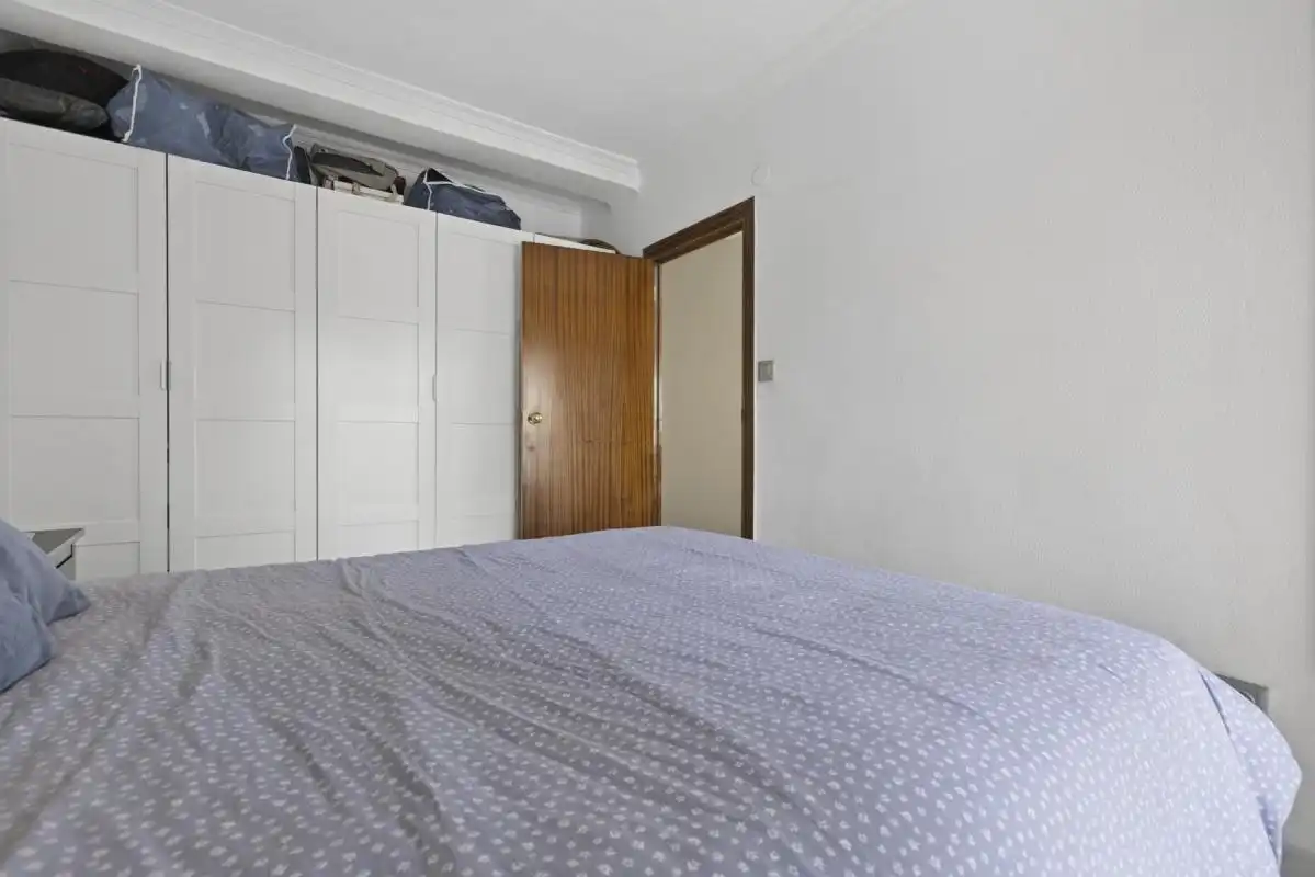 Schlafzimmer von Wohnung zum Verkauf in San Juan de Aznalfarache mit Klimaanlage, Heizung und Terrasse