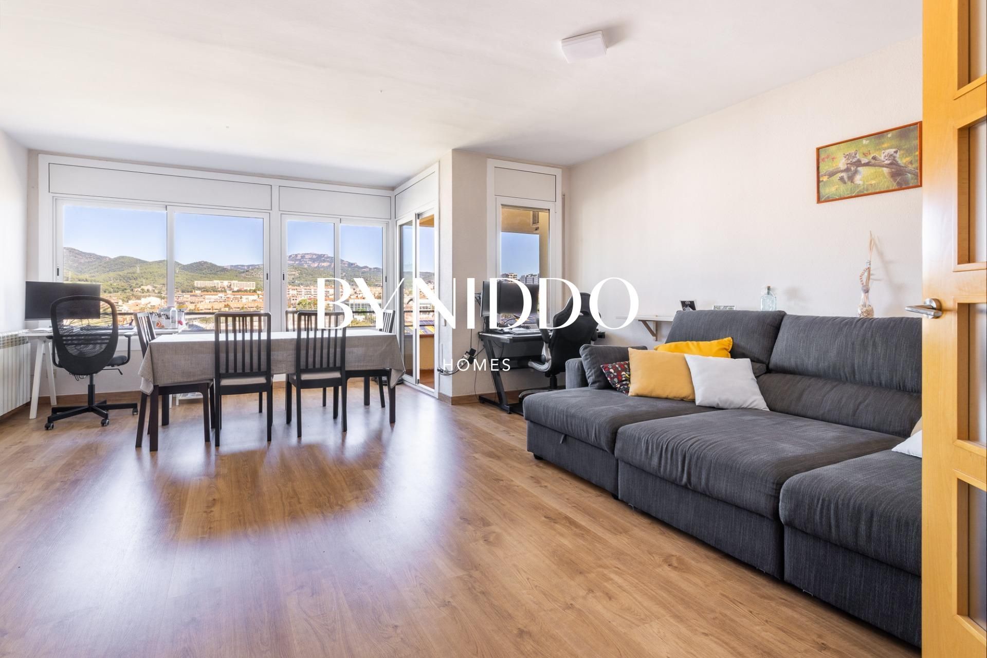 Sala d'estar de Pis en venda en Terrassa amb Aire condicionat, Calefacció i Terrassa