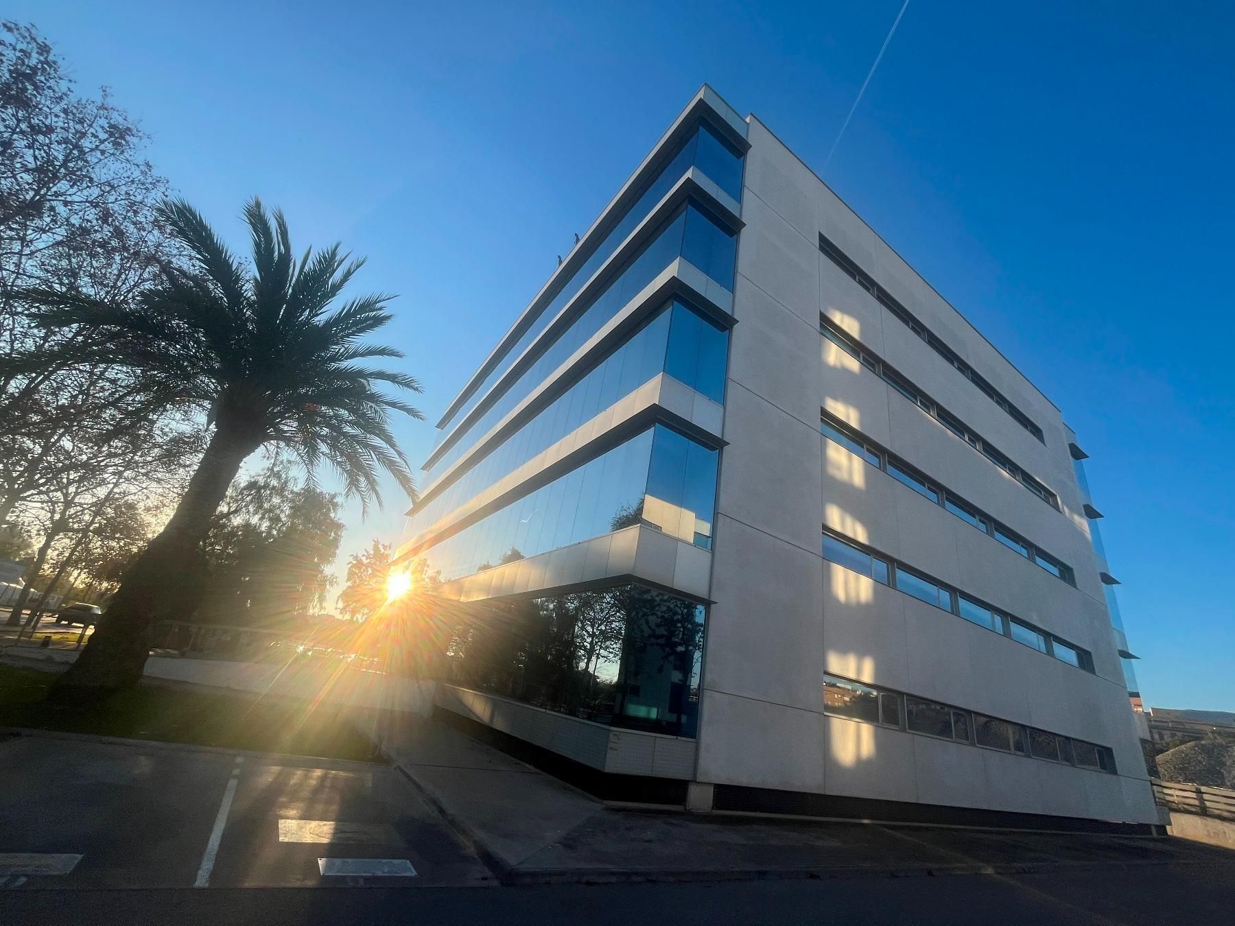 Vista exterior de Oficina en venda en Sitges