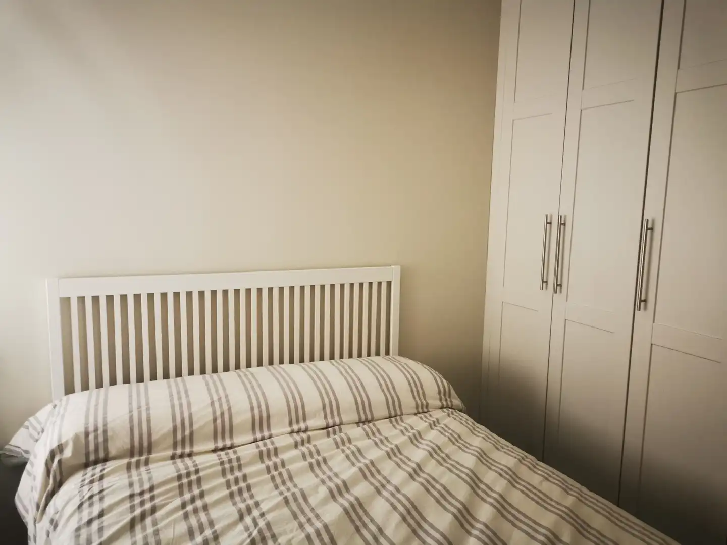 Bedroom of Flat for rent in Salamanca  with Air Conditioner, Heating and Parquet flooring