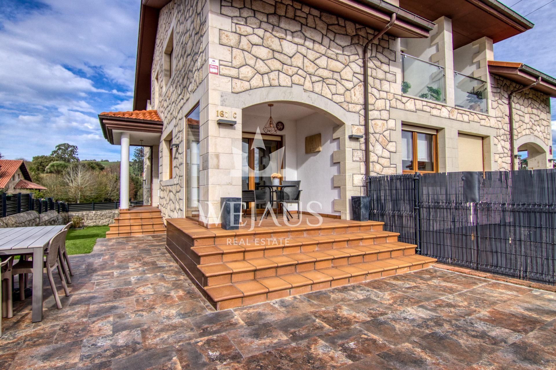 Terrace of Single-family semi-detached for sale in Reocín  with Heating, Private garden and Terrace