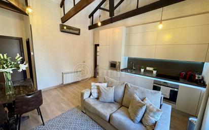 Living room of Flat for sale in Salamanca Capital  with Air Conditioner and Heating